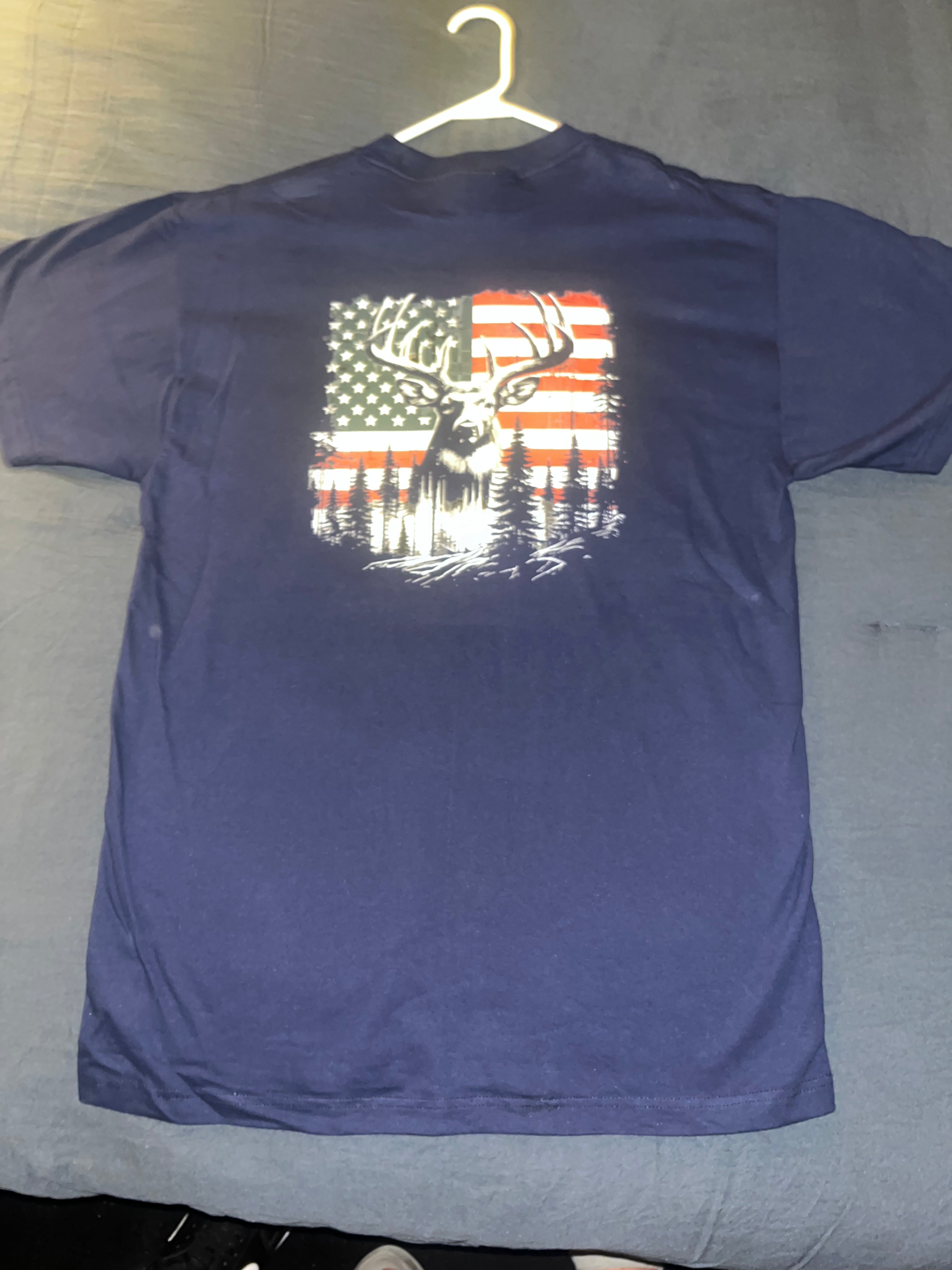 Mens large tall custom deer patriot design t-shirt